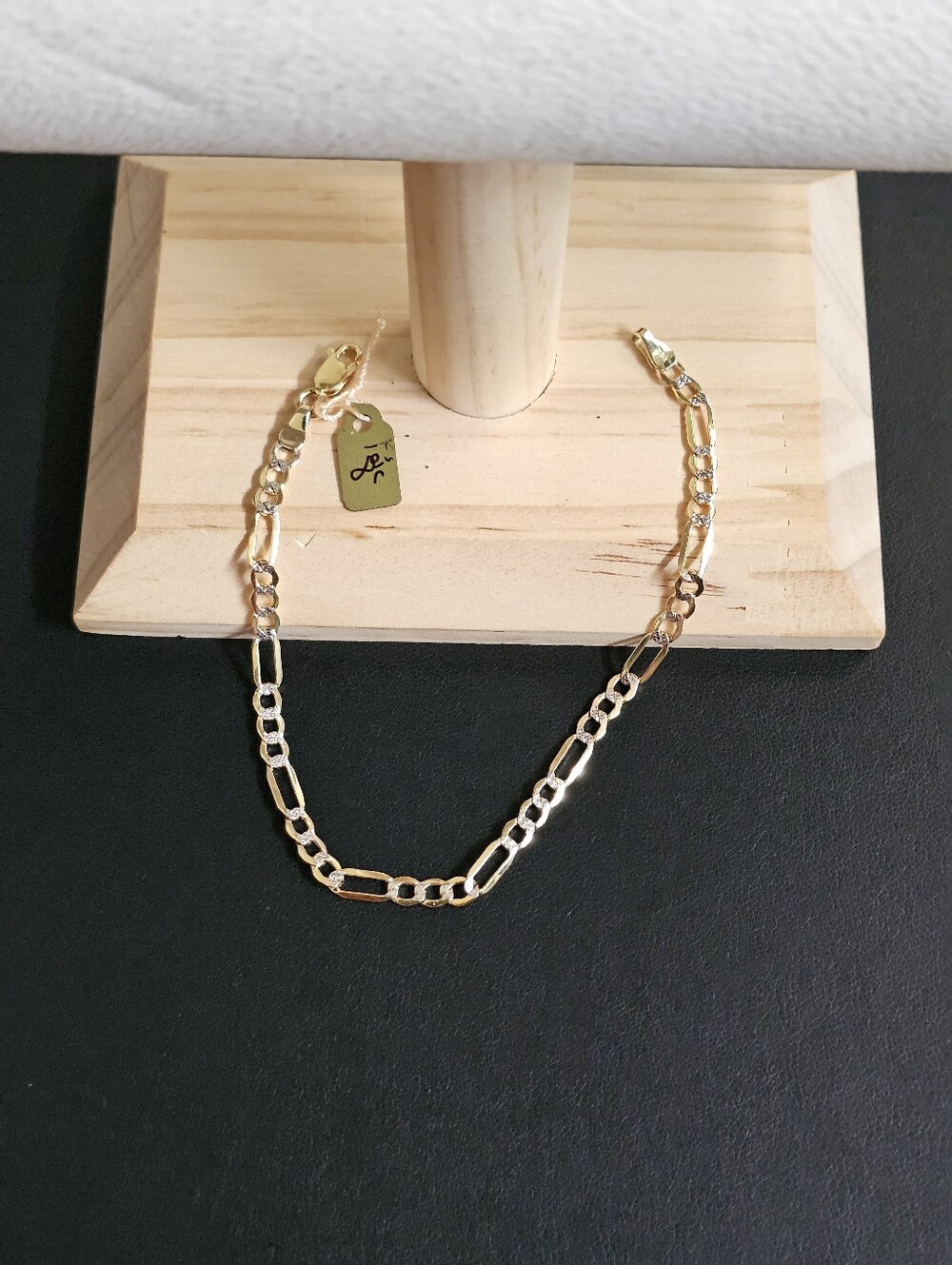 10k Gold Two Tone Bracelet 8 Inch